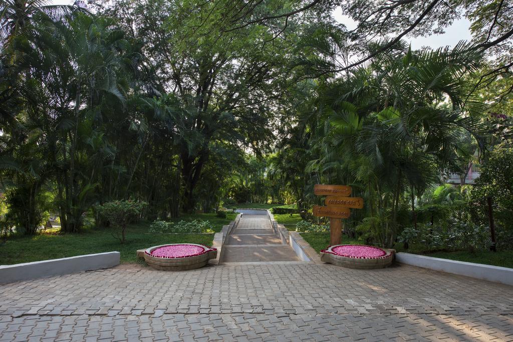 The Windflower Resort & Spa, Mysore Exterior foto